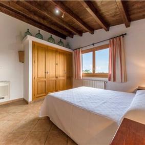 3 Bedroom Villa with Pool near Pollensa, Sleeps 6